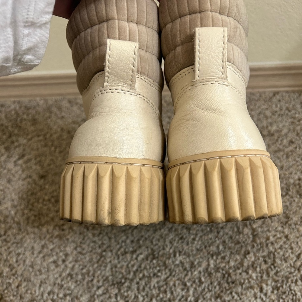 Sam Edelman Reve Fay Leather
Faux Fur Booties Ivory/Butter Size 7.5 Wool Women's - Picture 9 of 12